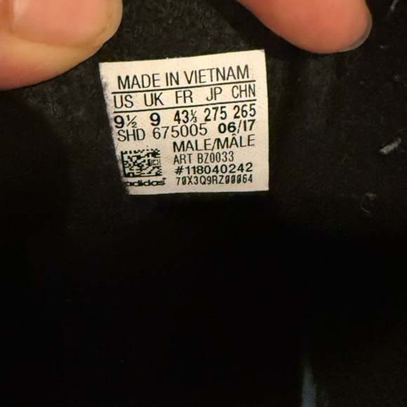 adidas Green and Black Sneakers - Picture 10 of 10